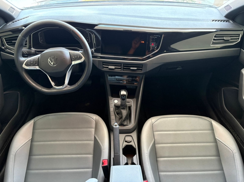 volkswagen nivus 1.0 200 tsi total flex highline automatico 4p 20236