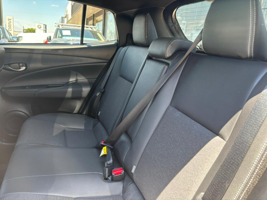 toyota yaris 1.5 16v flex xs multidrive 5p automatico 202415