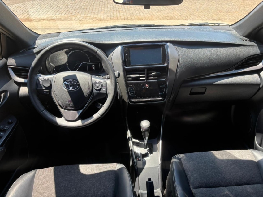 toyota yaris 1.5 16v flex xs multidrive 5p automatico 20249