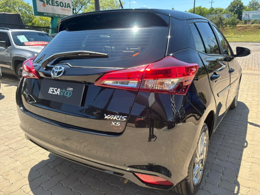 toyota yaris 1.5 16v flex xs multidrive 5p automatico 20245