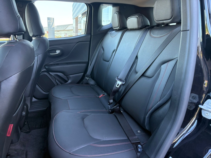 jeep renegade 1.3 t270 turbo flex trailhawk 4x4 at9 4p automatico 202511