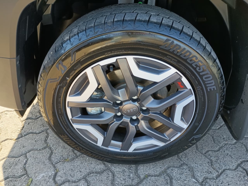 jeep renegade 1.3 t270 turbo flex altitude at6 4p automatico 202615