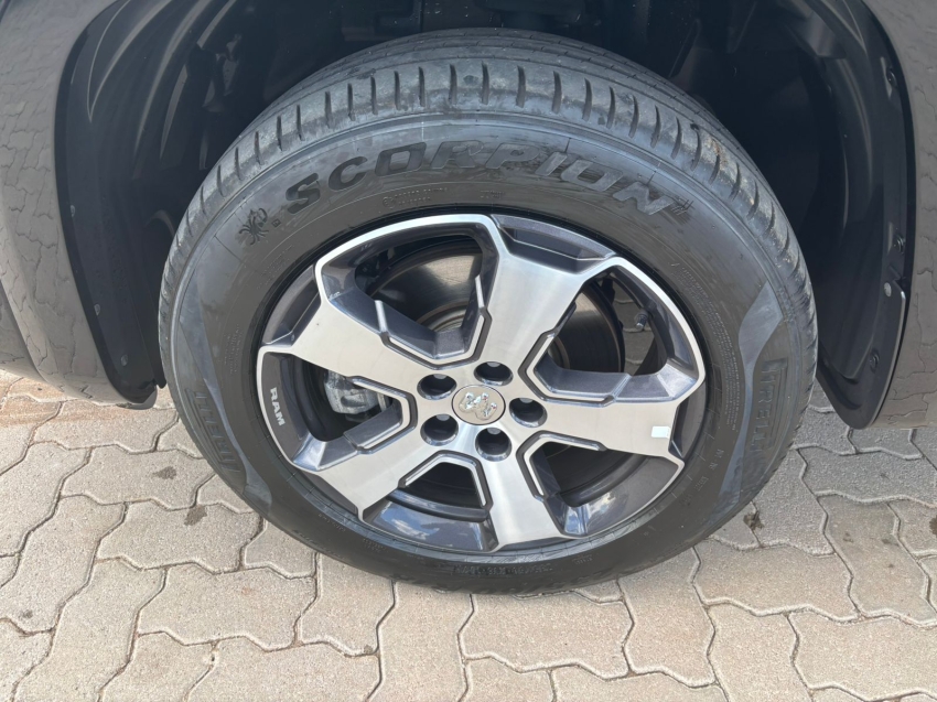 ram rampage 2.2 turbo diesel laramie 4x4 automatico 4p 202518