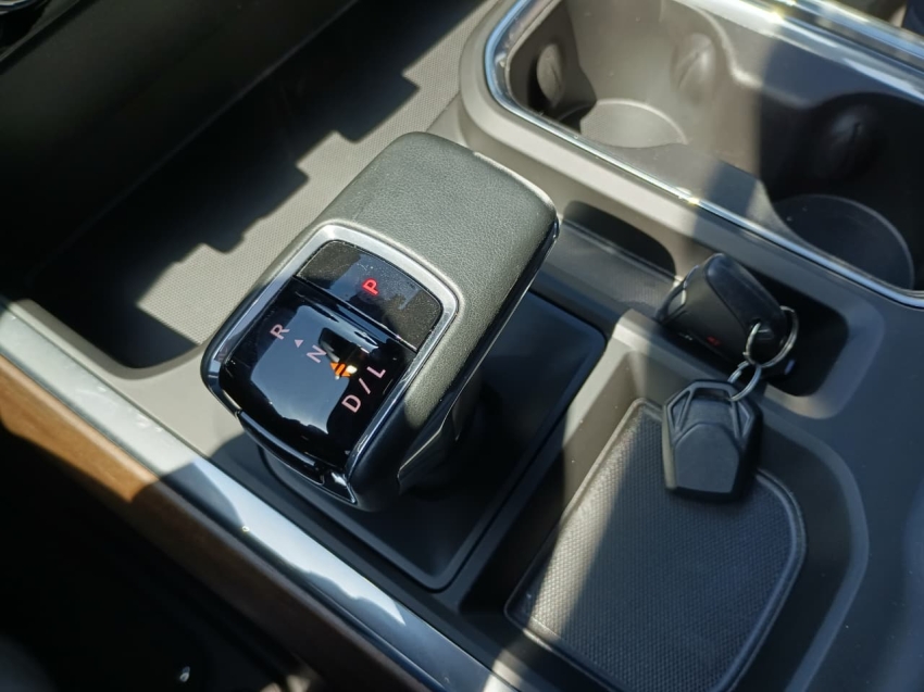 chevrolet silverado 5.3 v8 gasolina 1500 high country 4x4 automatico 4p 202411