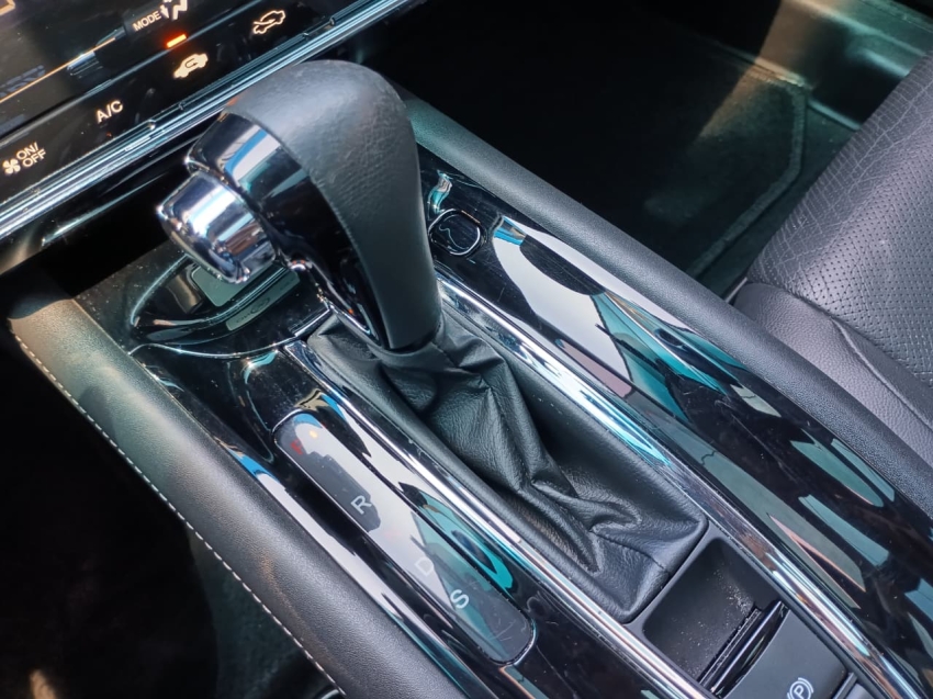 hr-v 1.5 16v turbo gasolina touring 4p automatico12