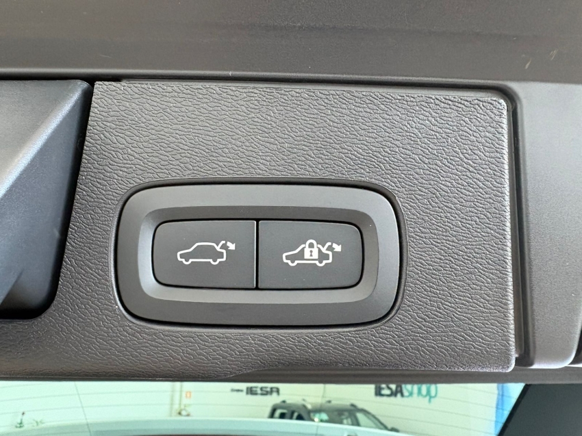 volvo xc60 2.0 t8 recharge polestar engineered awd geartronic flex 4p automatico 202313