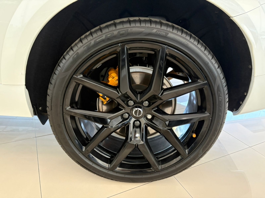 volvo xc60 2.0 t8 recharge polestar engineered awd geartronic flex 4p automatico 202316