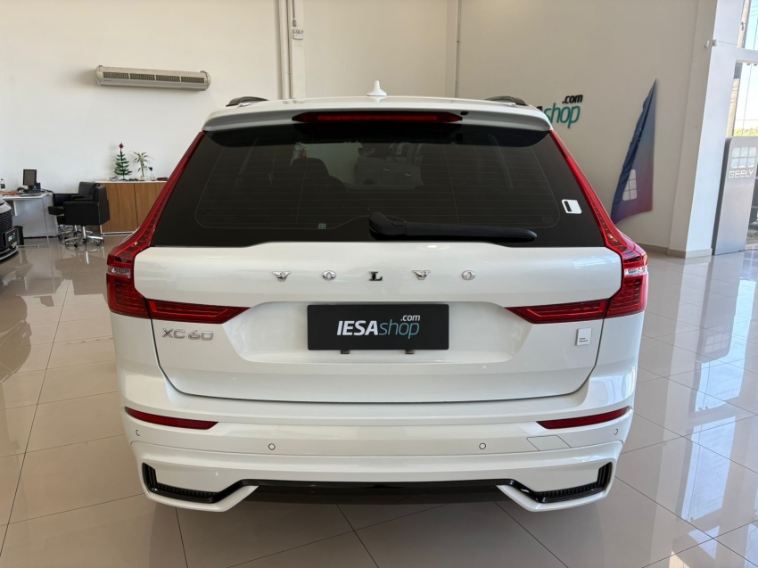 volvo xc60 2.0 t8 recharge polestar engineered awd geartronic flex 4p automatico 20235