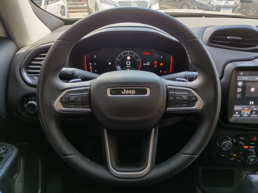 renegade 1.3 t270 turbo flex longitude at66