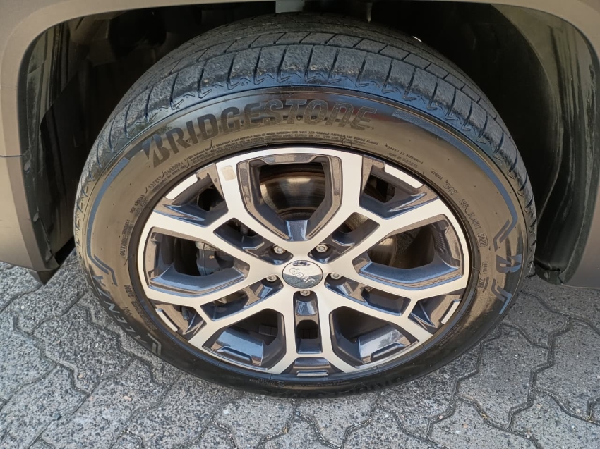 renegade 1.3 t270 turbo flex longitude at615