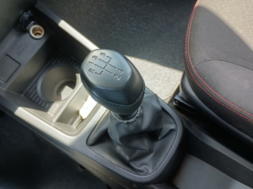 renault kwid 1.0 12v sce flex zen manual 4p 202413