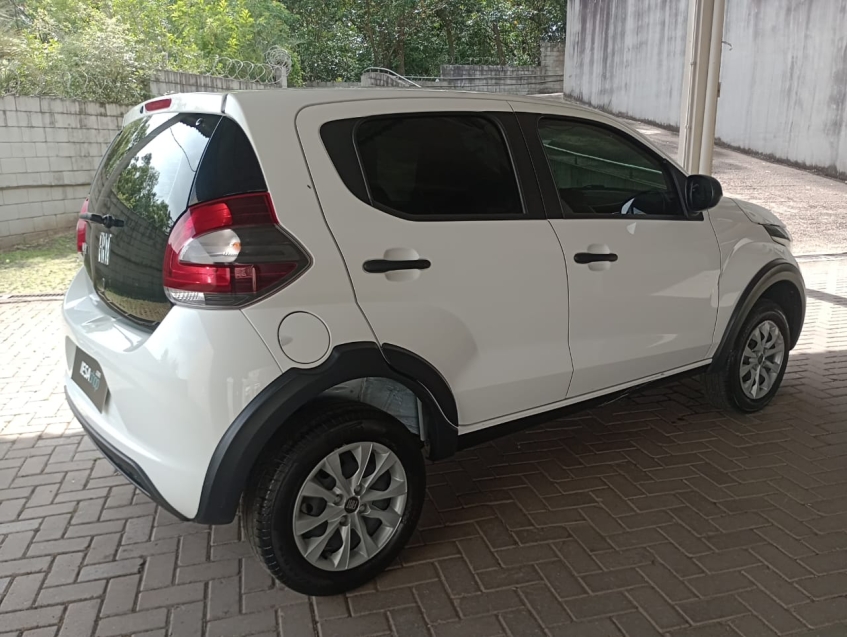 fiat mobi 1.0 evo flex like. manual 4p 20234