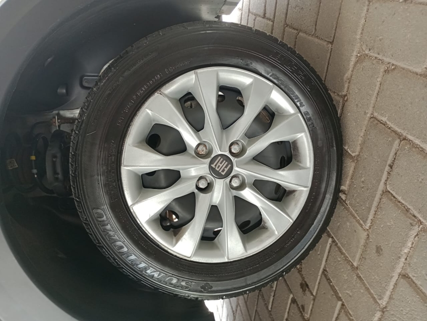 fiat mobi 1.0 evo flex like. manual 4p 202314