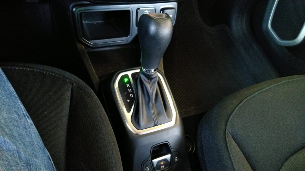 renegade 1.8 16v flex sport 4p automatico13