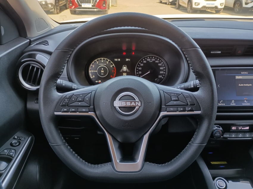 kicks 1.6 exclusive 16v flex aut.9