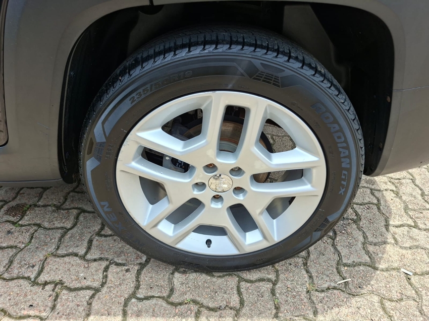 renegade 1.8 16v flex limited 4p automatico15