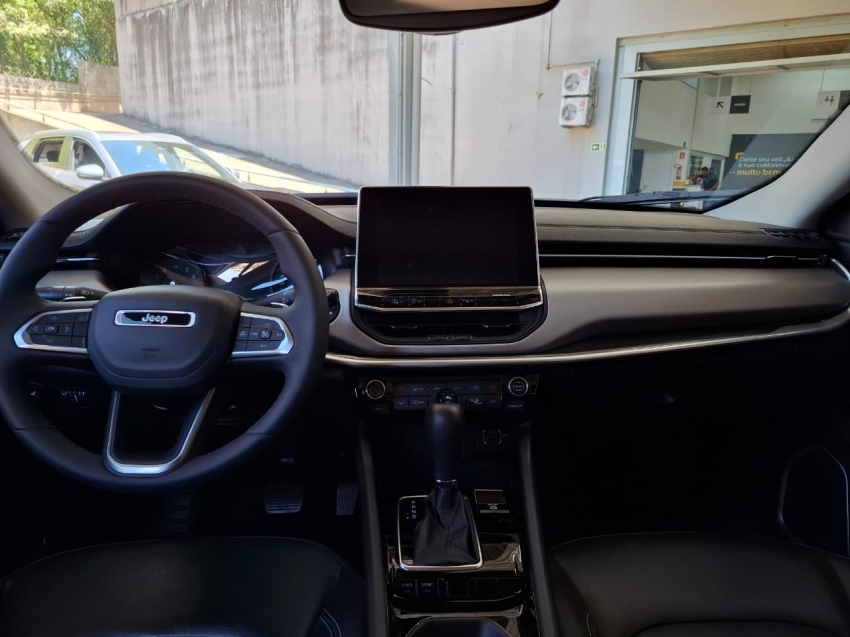 compass 1.3 t270 turbo flex longitude at67