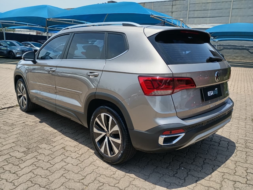 taos 1.4 250 tsi total flex highline automatico3