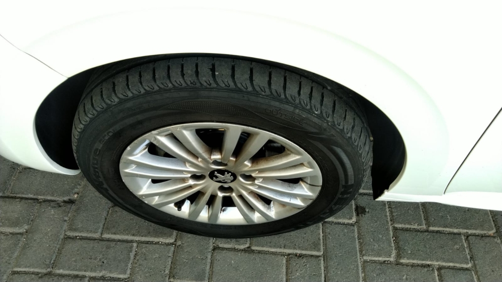 208 1.6 in concert 16v flex 4p automatico14