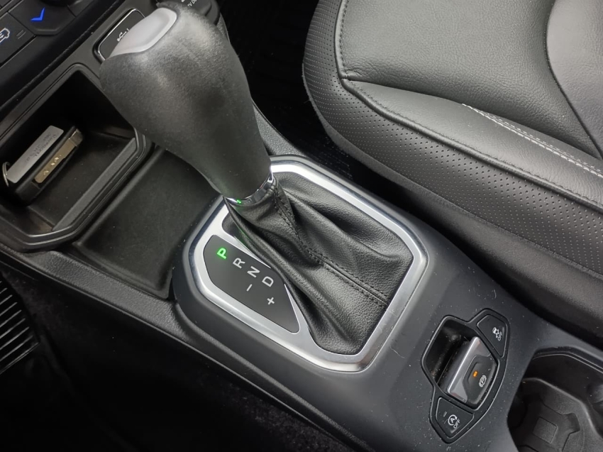 renegade 1.8 16v flex longitude 4p automatico14