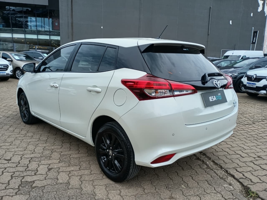 yaris 1.5 16v flex xls connect multidrive3
