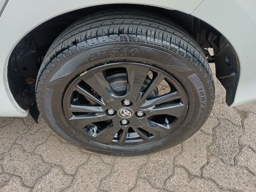 yaris 1.5 16v flex xls connect multidrive14