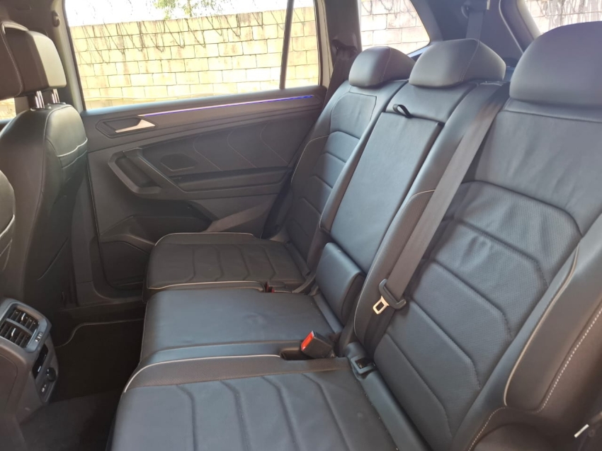 volkswagen tiguan 2.0 300 tsi gasolina allspace r-line automatico 4p 202411