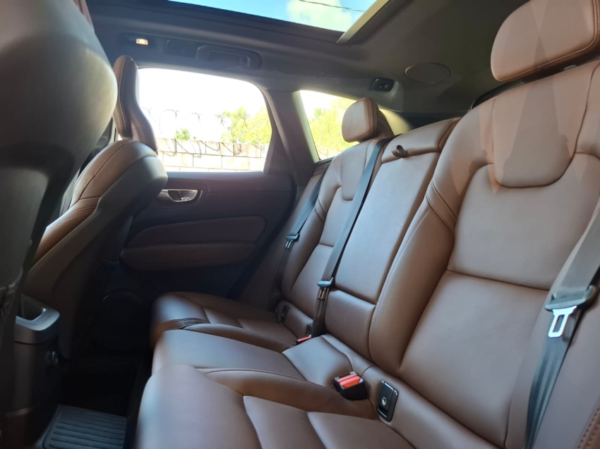 volvo xc60 2.0 t8 recharge ultimate awd geartronic hibrido 4p automatico 202411