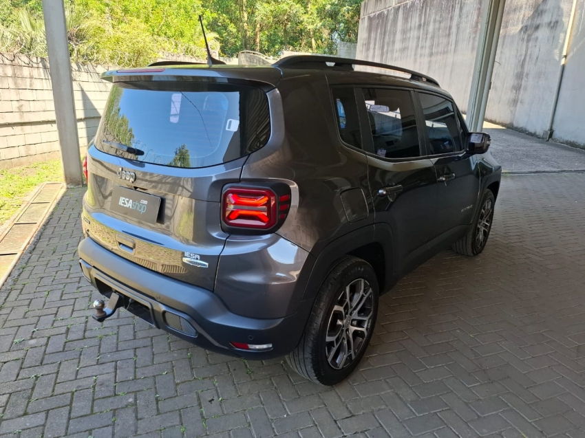 renegade 1.3 t270 turbo flex longitude at65