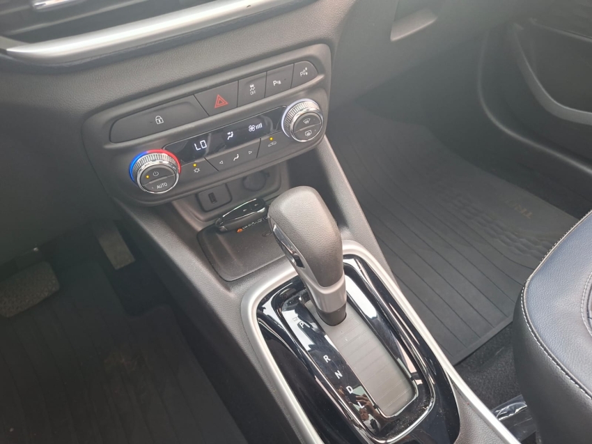 tracker 1.2 turbo flex premier automatico12