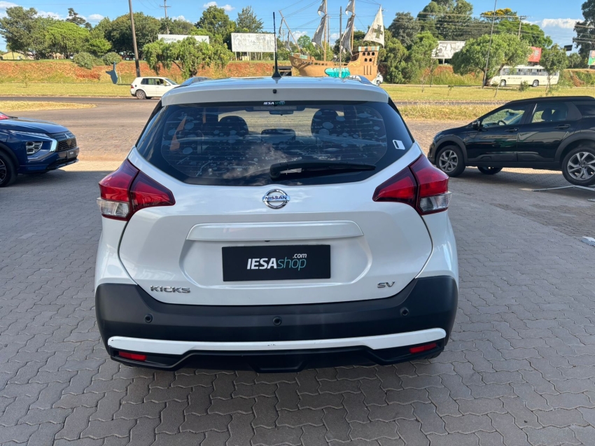 kicks 1.6 16v flexstart sv 4p xtronic4