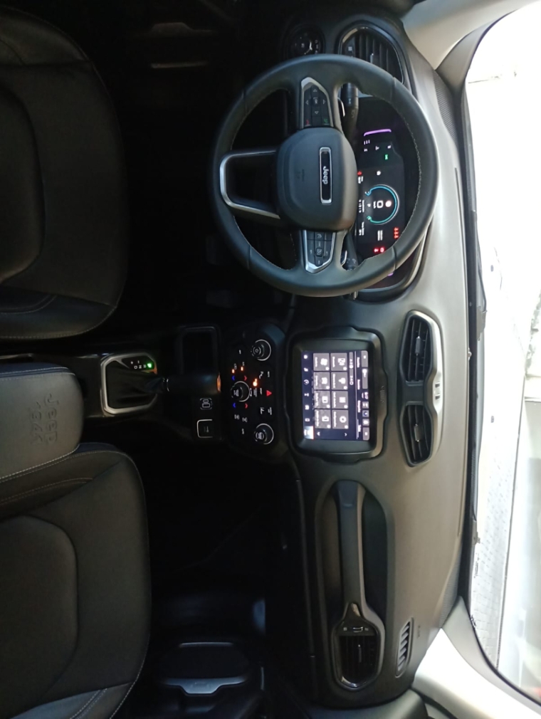 renegade 1.3 t270 turbo flex longitude at67