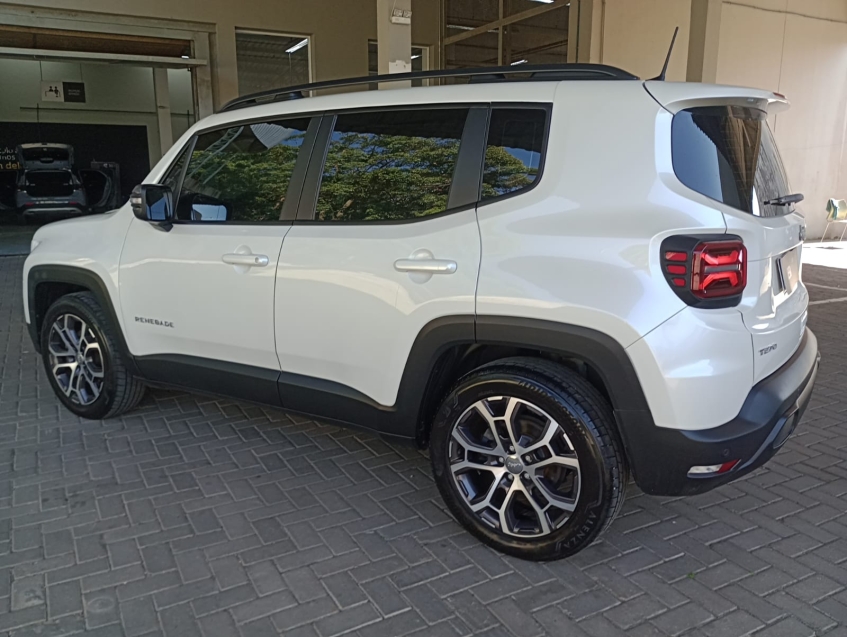 renegade 1.3 t270 turbo flex longitude at63