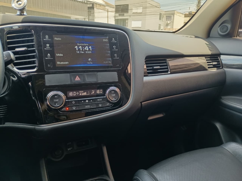 outlander 3.0 gt 4x4 v6 24v gasolina 4p automatico11