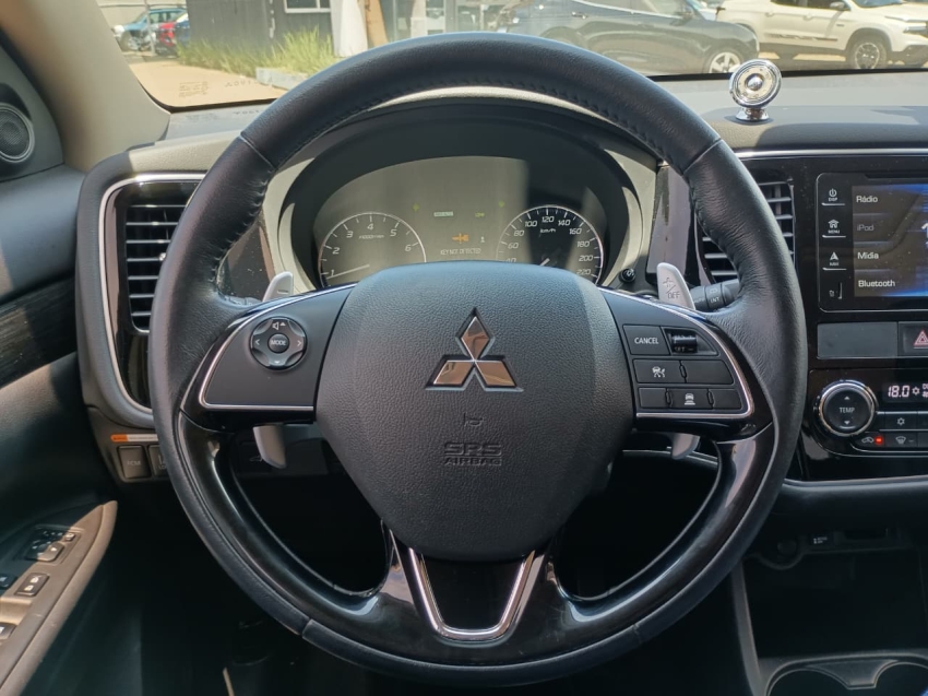 outlander 3.0 gt 4x4 v6 24v gasolina 4p automatico6