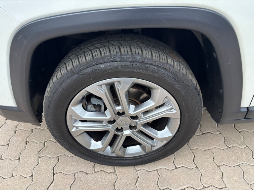 compass 1.3 t270 turbo flex longitude at616