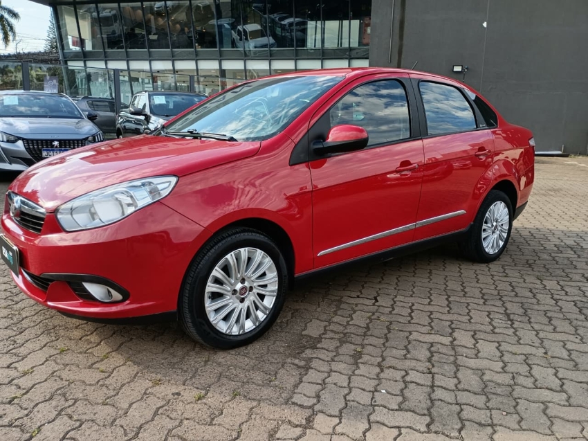 fiat grand siena 1.6 mpi essence 16v flex 4p manual 20132