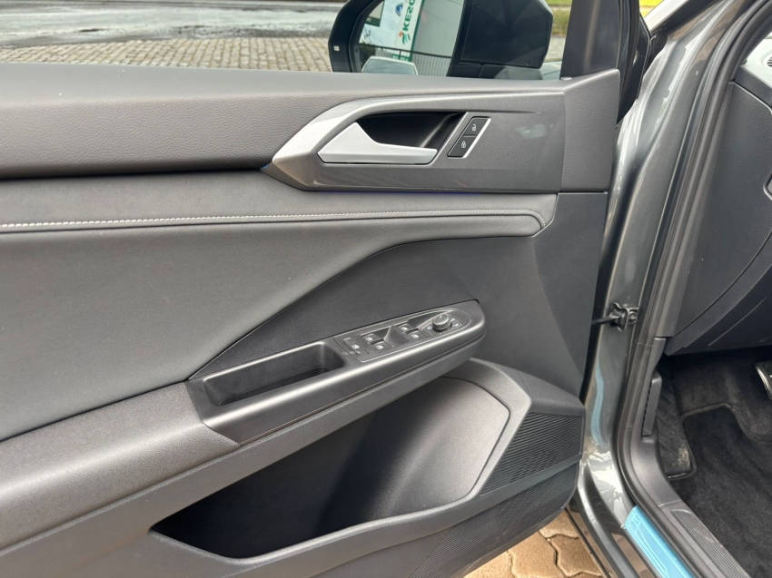 taos 1.4 250 tsi total flex highline automatico14