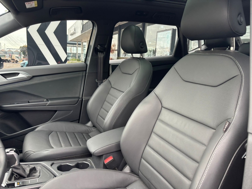 taos 1.4 250 tsi total flex highline automatico17