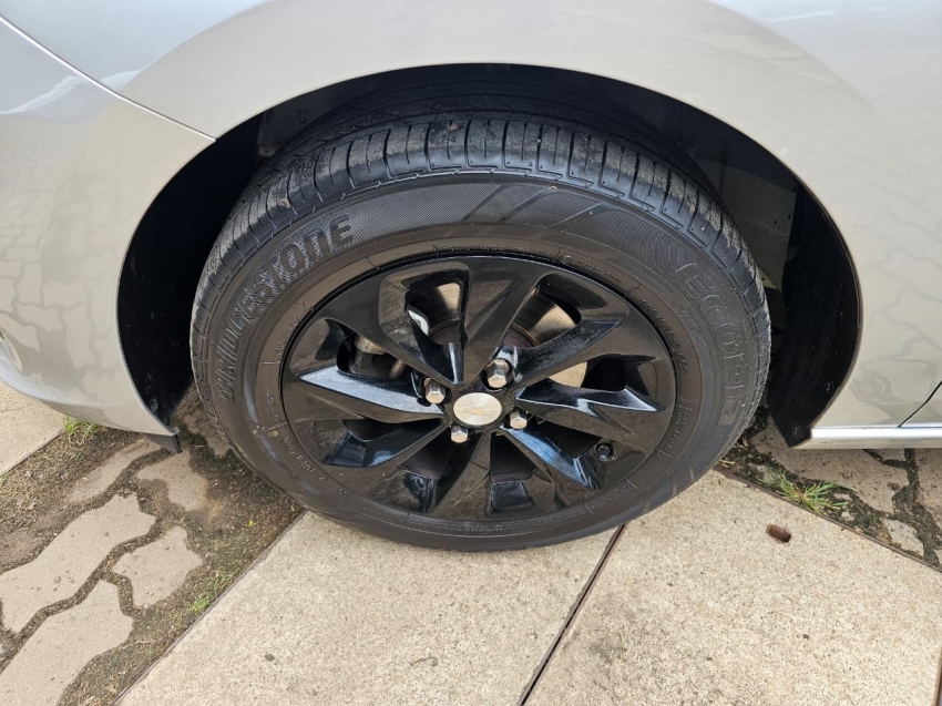 onix 1.0 turbo flex plus lt automatico14