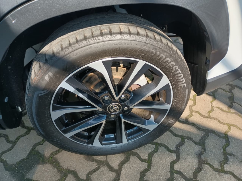 corolla-cross 1.8 vvt-i hybrid flex xrx cvt15