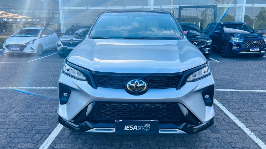 hylux sw4 2.8 d-4d turbo diesel diamond 7l 4x4 automatico1