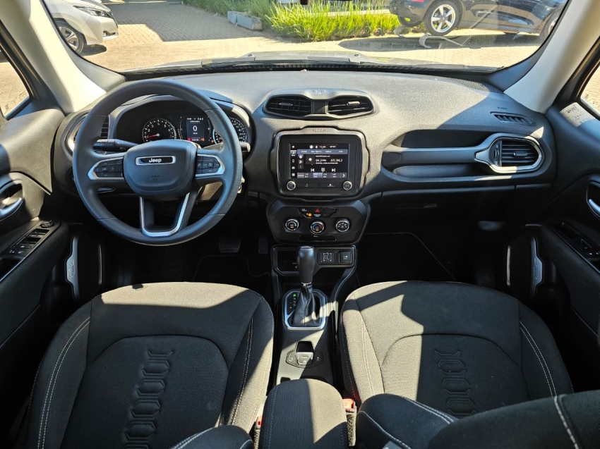 renegade 1.3 t270 turbo flex sport at67