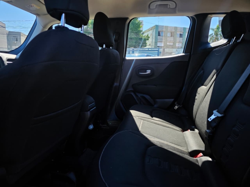 renegade 1.3 t270 turbo flex sport at612