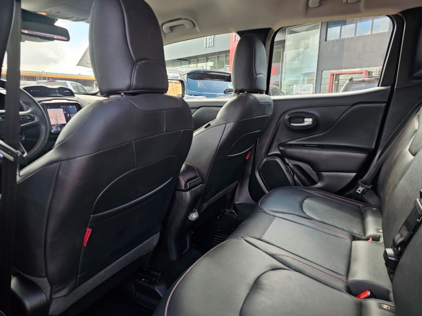 renegade 1.3 t270 turbo flex trailhawk 4x4 at97