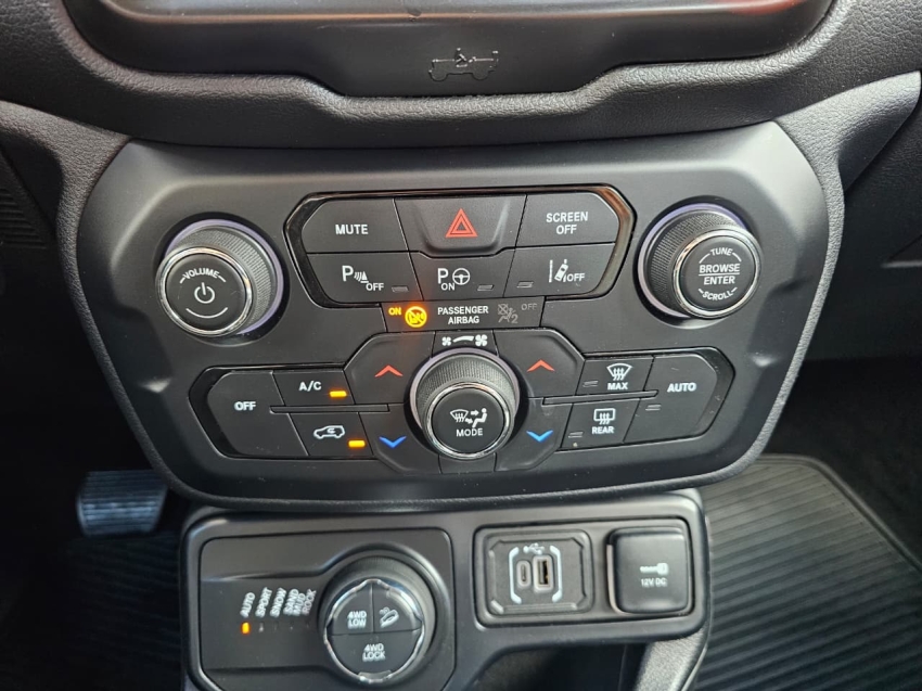 renegade 1.3 t270 turbo flex trailhawk 4x4 at912