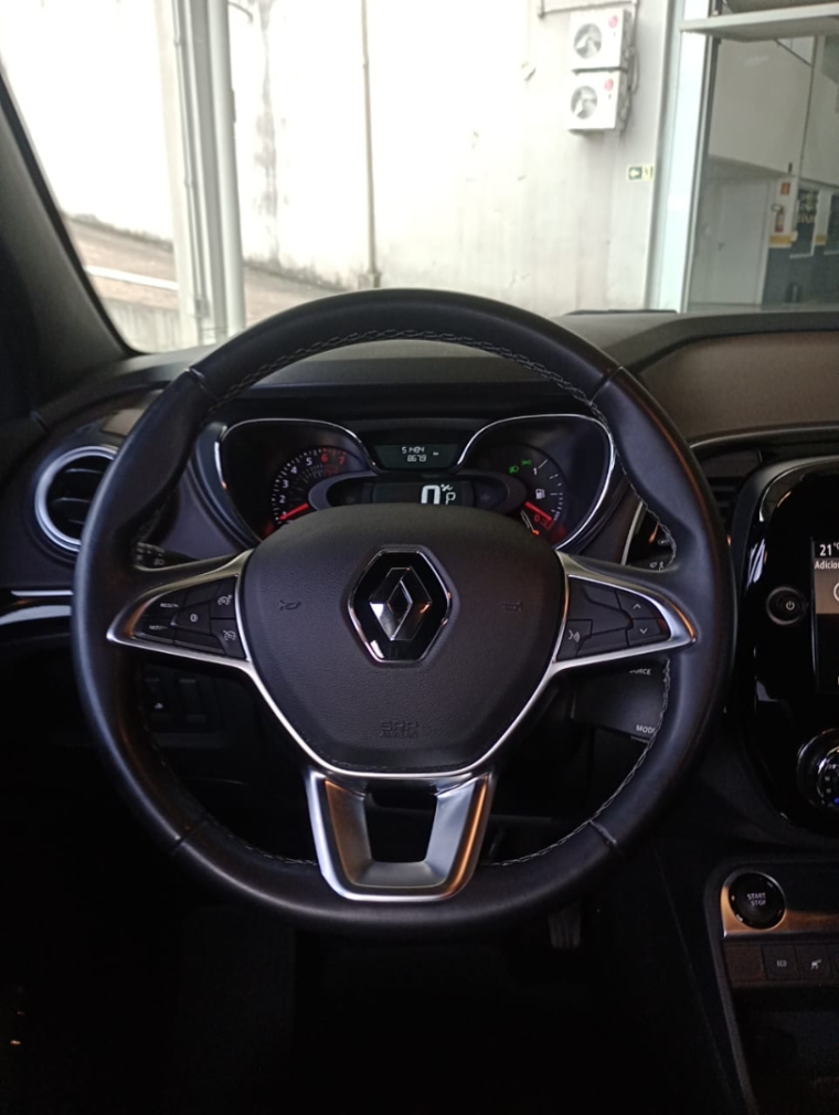 captur 1.3 tce flex iconic x-tronic9