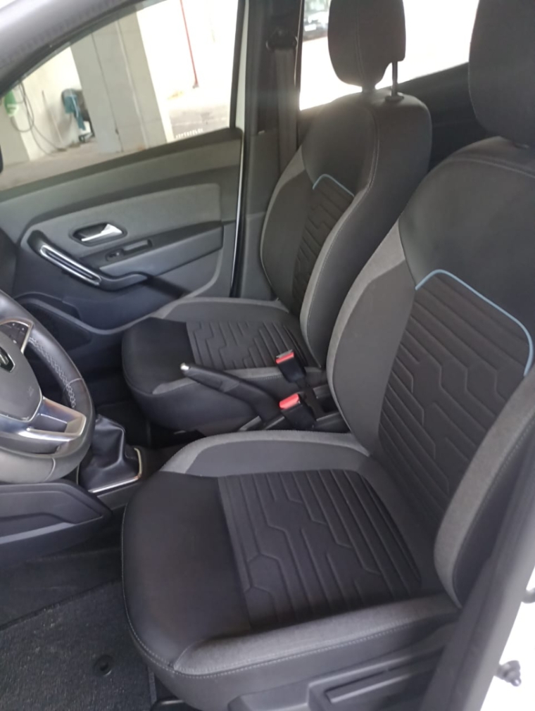 duster 1.6 16v sce flex intense x-tronic8