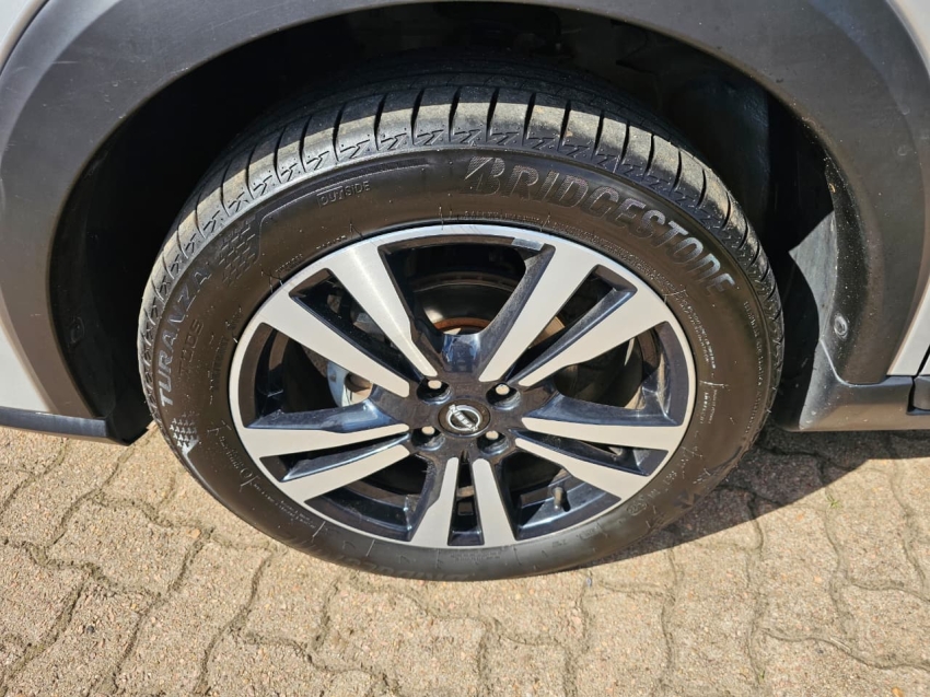 kicks advance 1.6 16v flex aut.14