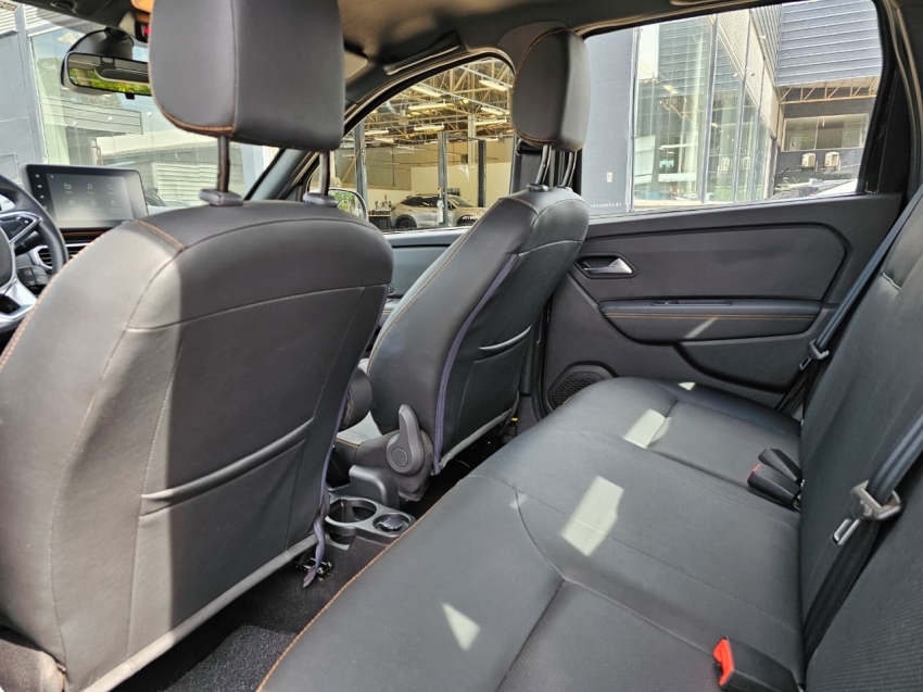 renault oroch 1.3 tce flex outsider x-tronic 4p automatico 20257